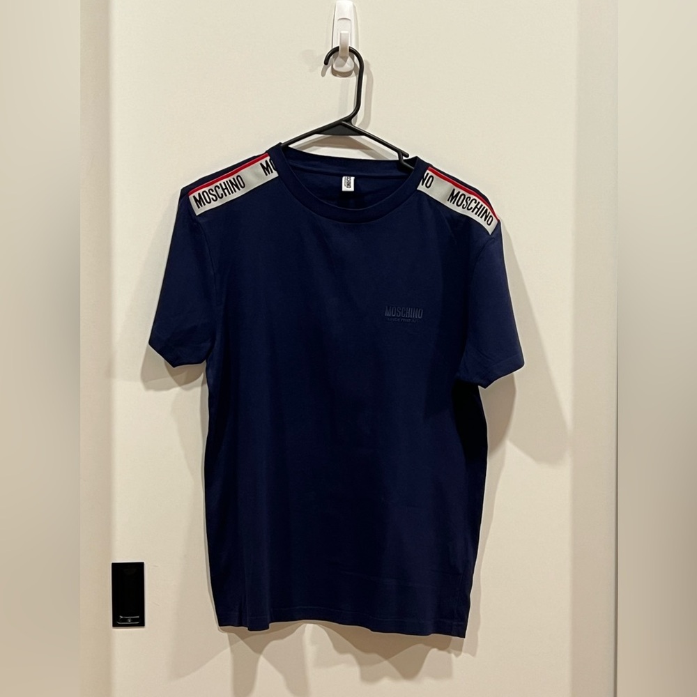 Moschino T-shirt